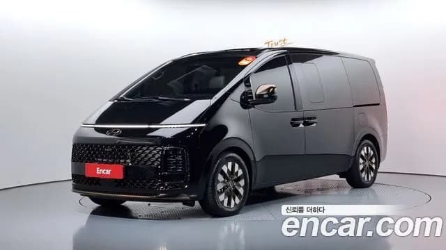 Hyundai Staria 4WD Lounge 7-Seater