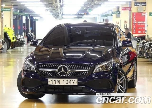 Mercedes-Benz CLA-Class CLA220 AMG Line