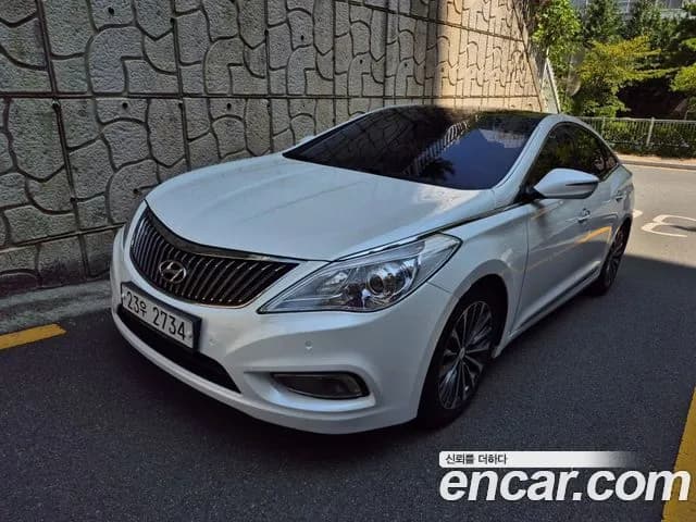 Hyundai Grandeur HG240 Modern