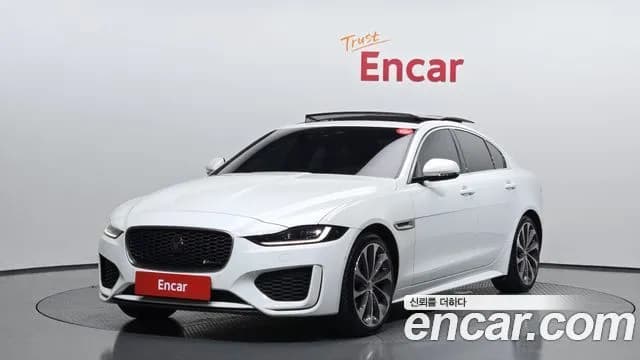 Jaguar XE P300 R-Dynamic HSE AWD