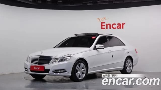 Mercedes-Benz E-Class E300 Elegance