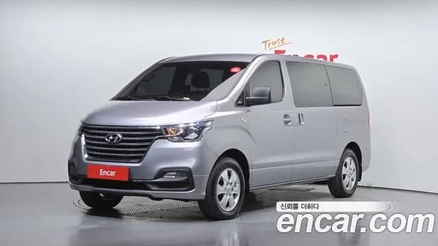 Hyundai Starex 4WD Wagon 11-Seater