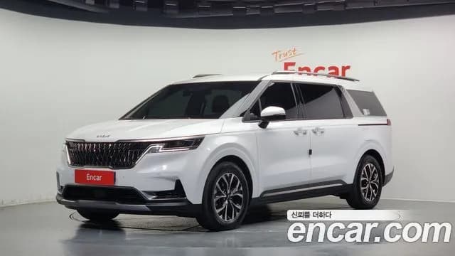 Kia Canival 9-Seater Noblesse