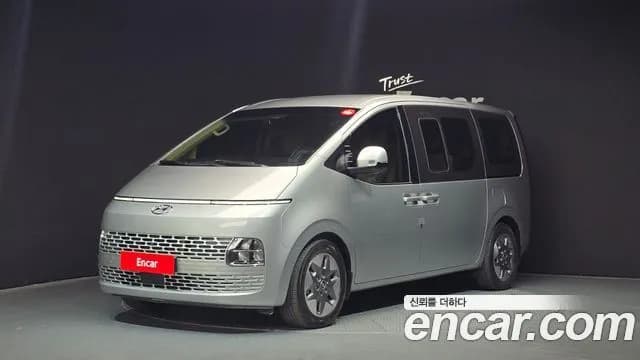 Hyundai Staria 4WD Tourer 9-Seater