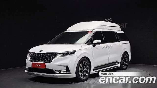 Kia Canival Gasoline 7-Seater Hi-Limousine