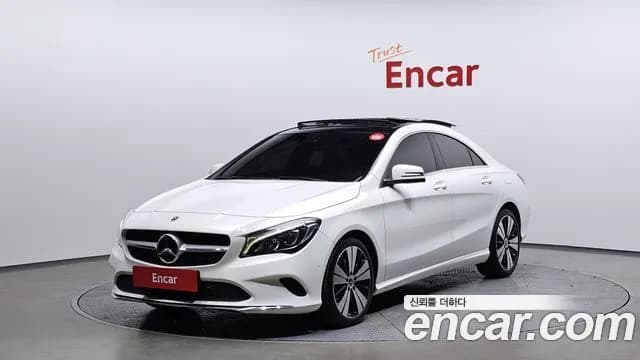 Mercedes-Benz CLA-Class CLA250 4MATIC