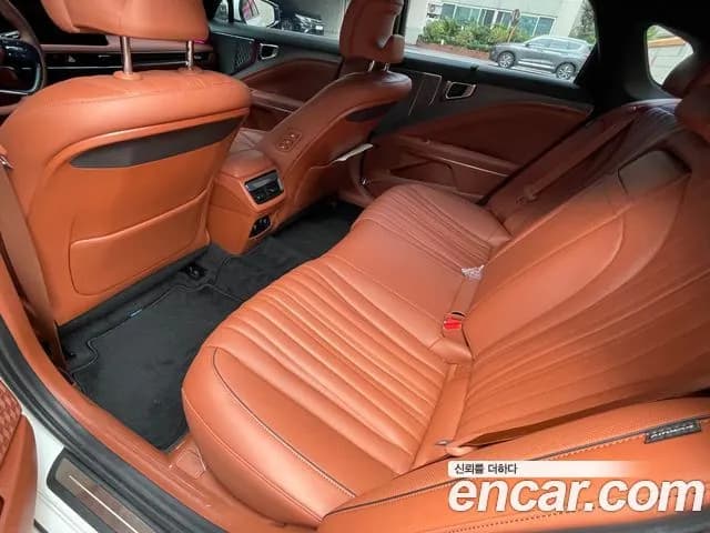 Kia K8 Signature