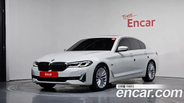 BMW 5-Series 530e Luxury