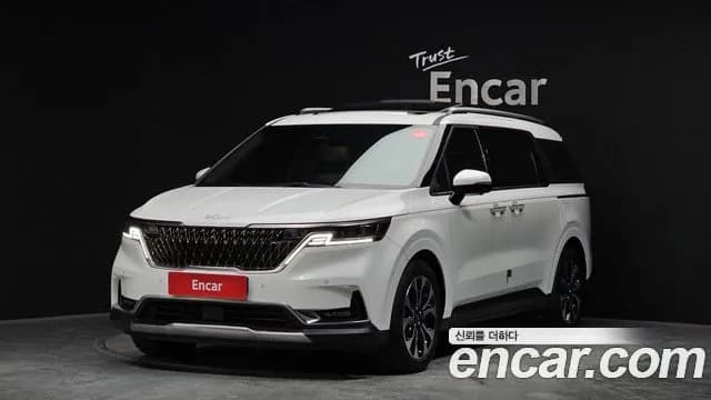 Kia Canival 9-Seater Signature