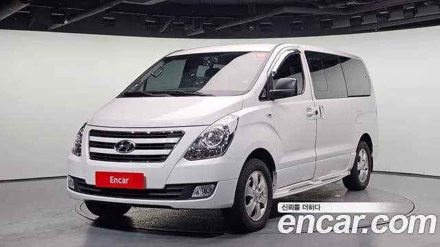 Hyundai Starex 4WD 12-Seater Wagon