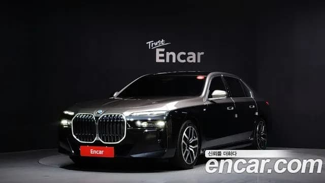 BMW 7-Series 740i xDrive M Sport