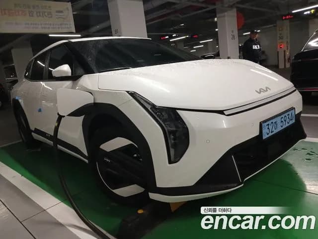 Kia EV4 Standard 2WD