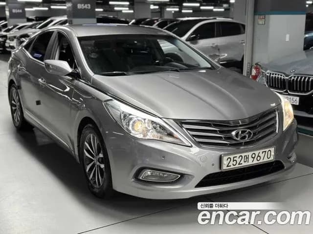 Hyundai Grandeur HG240 Luxury