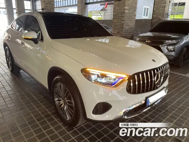 Mercedes-Benz GLC-Class GLC300 4MATIC Avnatgarde Coupe