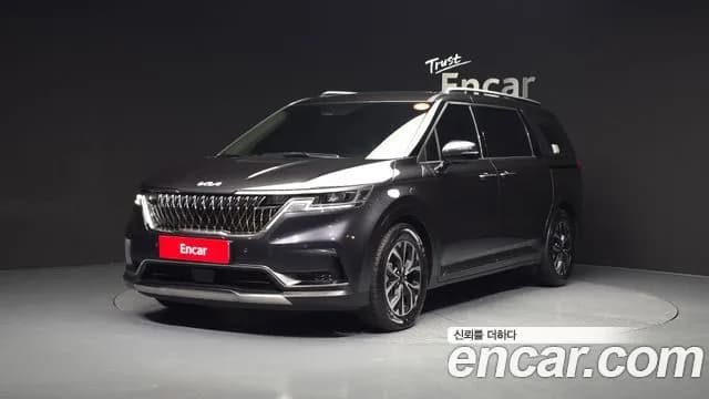 Kia Canival Gasoline 9-Seater Signature