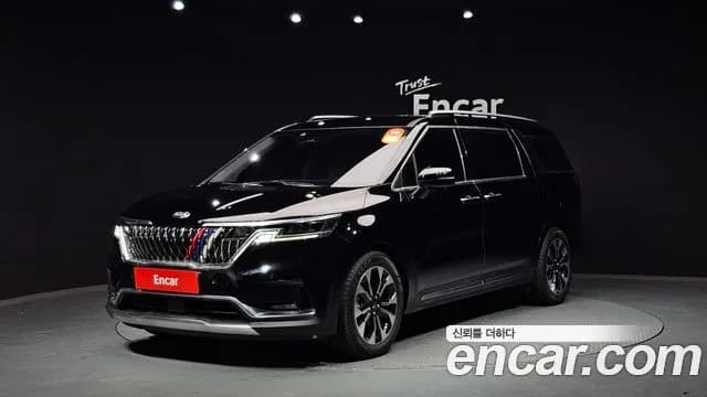 Kia Canival 9-Seater Signature