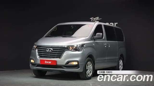 Hyundai Starex 4WD Wagon 12-Seater
