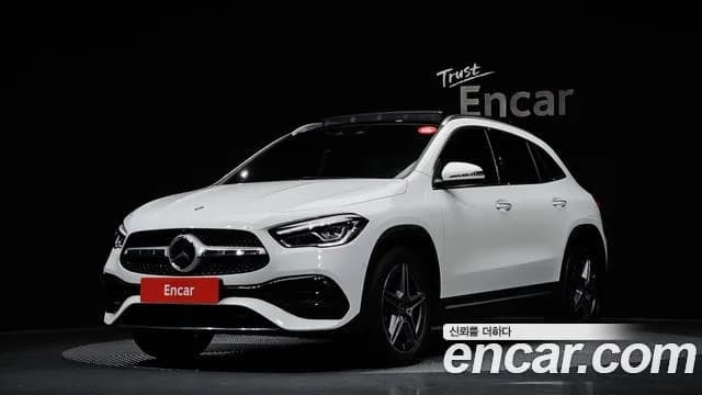 Mercedes-Benz GLA-Class GLA250 4MATIC