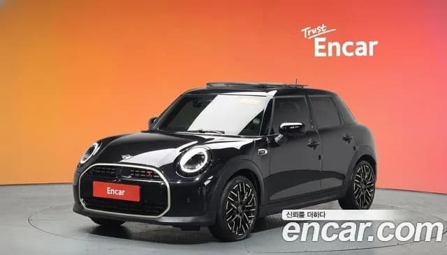 Mini Cooper 5 Door Favoured