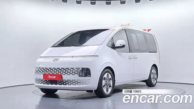 Hyundai Staria 4WD Tourer 9-Seater