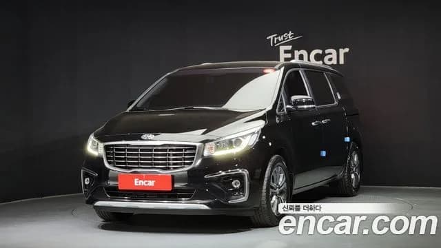 Kia Canival 9-Seater Luxury