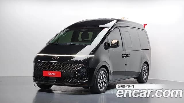 Hyundai Staria 4WD Lounge 7-Seater