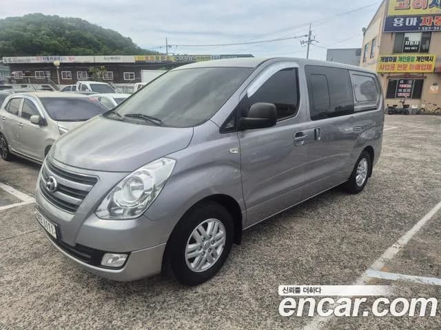 Hyundai Starex 5-Seater VAN