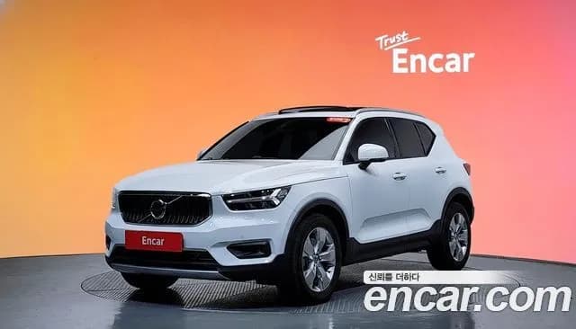 Volvo XC40 B4 Momentum