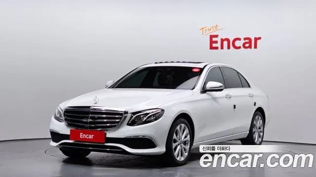 Mercedes-Benz E-Class E300 4MATIC Exclusive