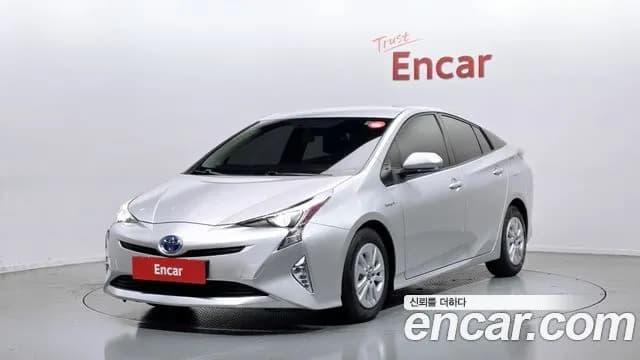 Toyota Prius 1.8 E