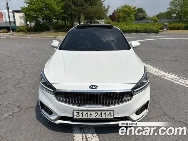 Kia K7 3.0 LPI Luxury (Rental Car)