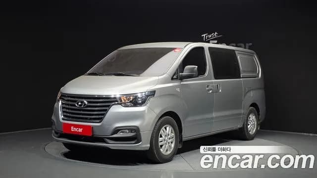 Hyundai Starex Van 5-Seater