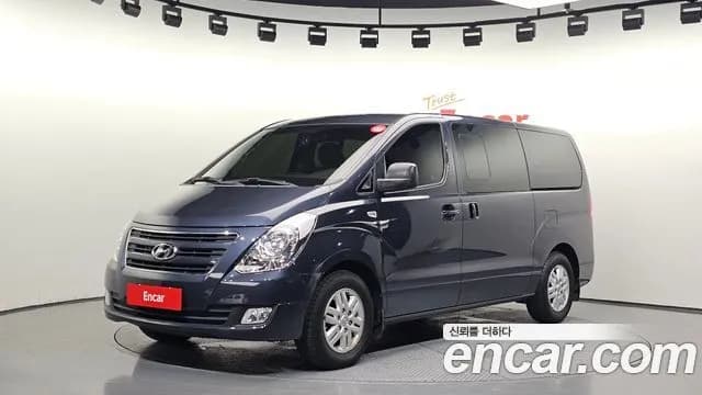 Hyundai Starex 5-Seater VAN
