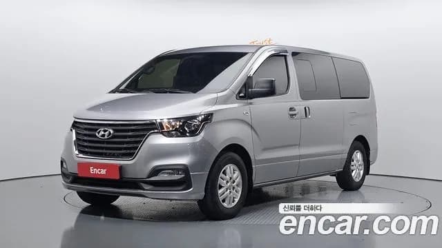 Hyundai Starex Van 5-Seater