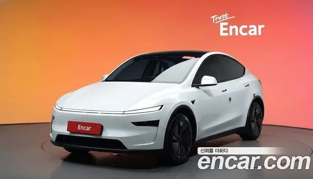 Tesla Model Y RWD