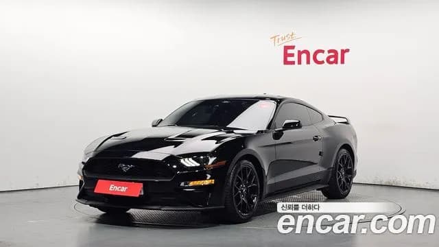 Ford Mustang Coupe