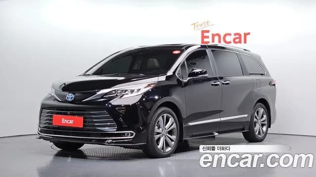 Toyota Sienna 2.5 Hybrid 2WD