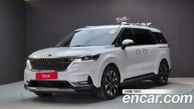 Kia Canival 9-Seater Signature