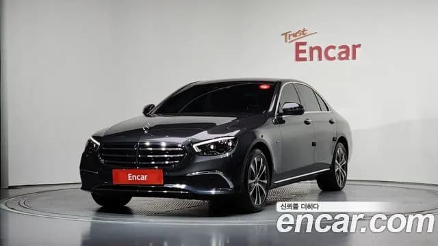 Mercedes-Benz E-Class E300e 4MATIC Exclusive