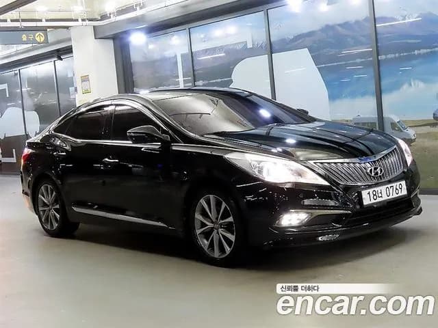 Hyundai Grandeur HG300 Premium