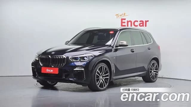 BMW X5 M50i