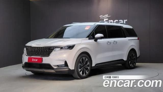 Kia Canival Gasoline 9-Seater Signature