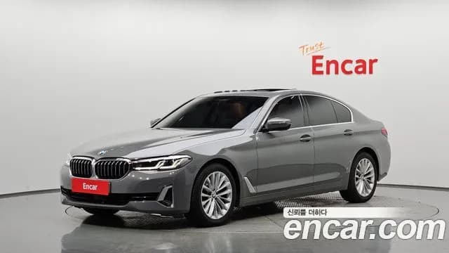 BMW 5-Series 520i Luxury