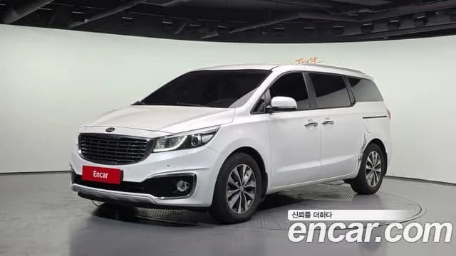 Kia Canival 9-seater Luxury