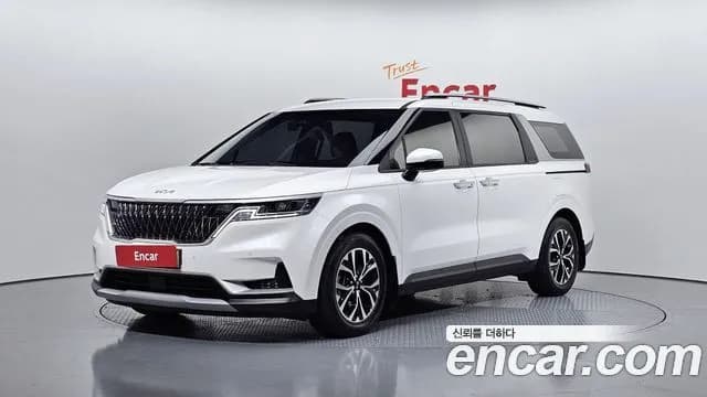 Kia Canival 9-Seater Prestige