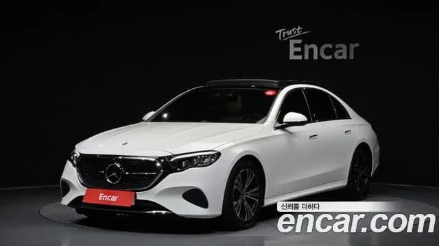 Mercedes-Benz E-Class E200 Avantgarde