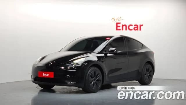 Tesla Model Y RWD