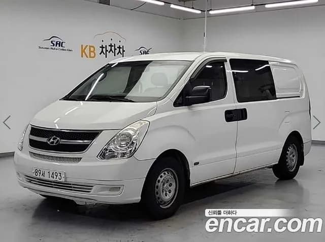 Hyundai Starex 5-Seater VAN