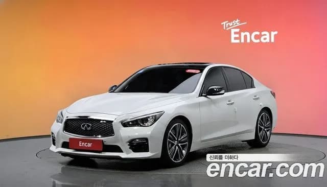 Infiniti Q50 3.5 Hybrid Essence