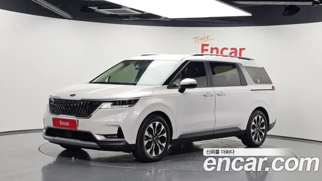 Kia Canival 9-Seater Prestige